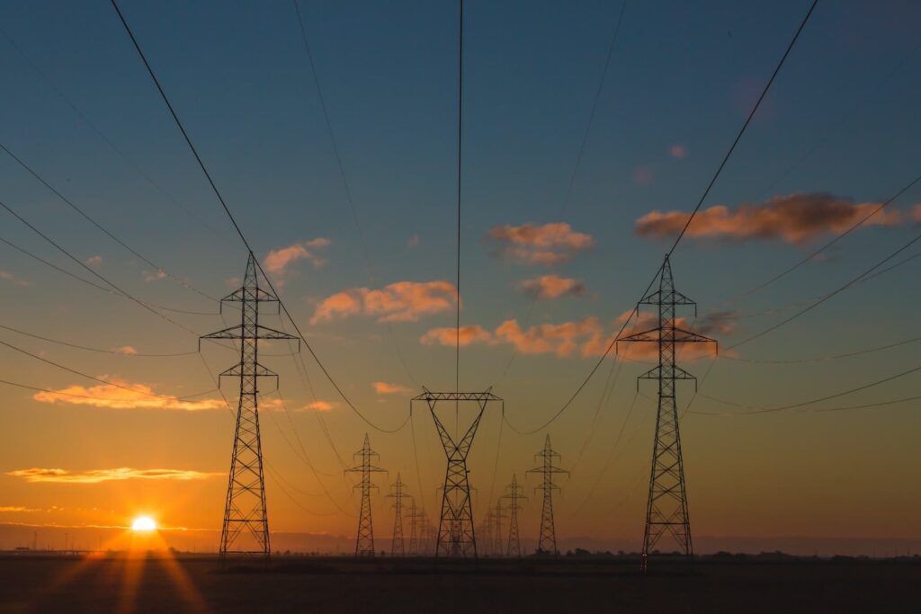 torres alta tension energia unsplash