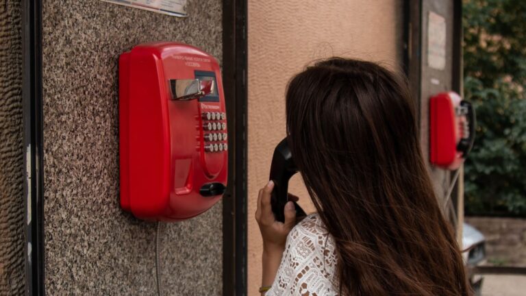 Cómo evitar las llamadas comerciales no deseadas: Nuevas garantías para los usuarios