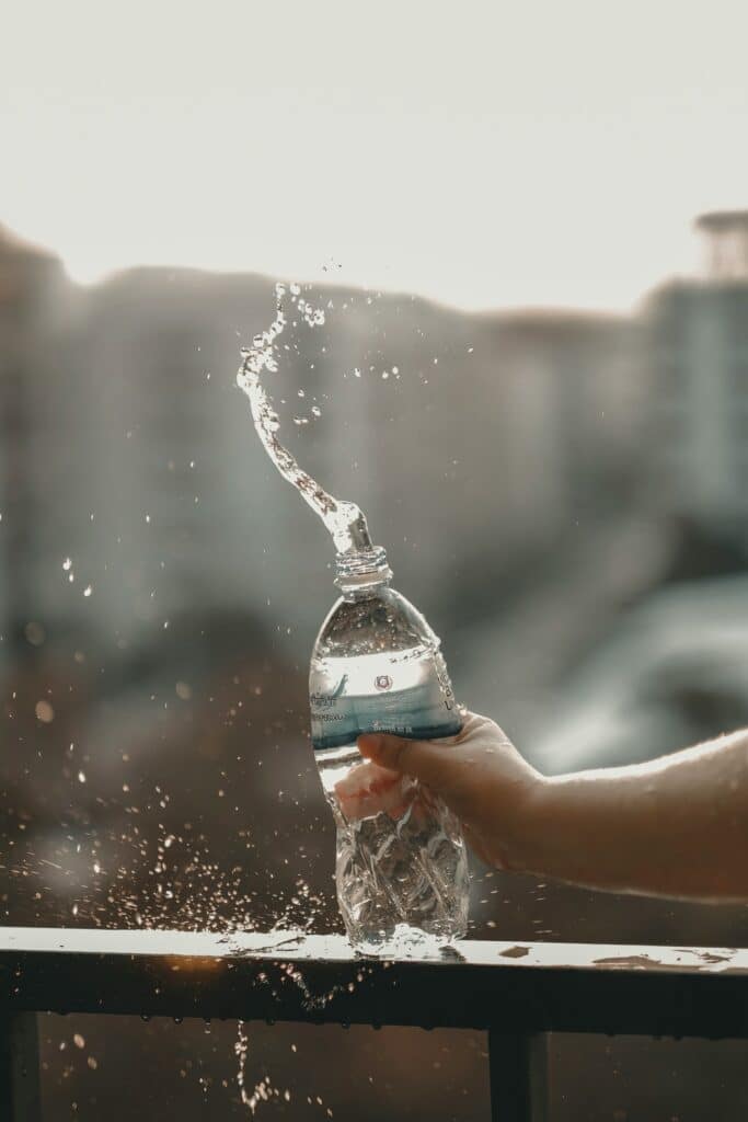 botella plastico agua