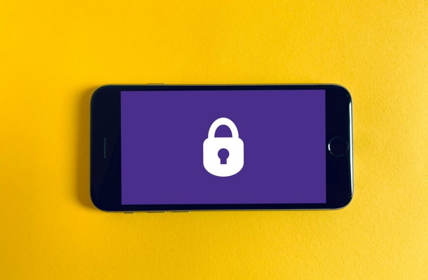 Apaga el Wi-Fi del móvil antes de dormir (y, si puedes, sácalo del dormitorio): una guía sensata para descansar mejor