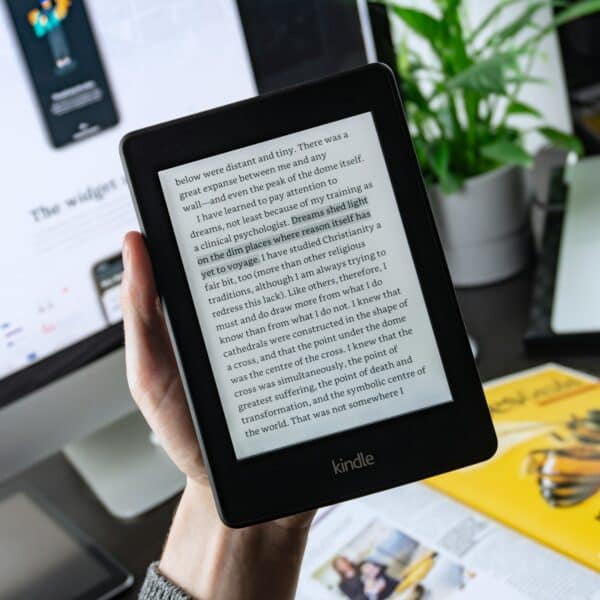 Amazon restringirá la transferencia de libros a Kindle por USB a partir del 26 de febrero