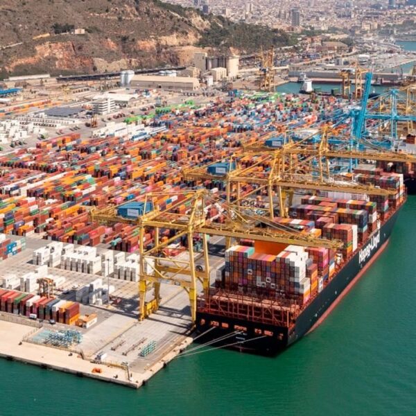 El tráfico exterior de contenedores en el Port de Barcelona crece un 22 % a comienzos de 2025 pese al contexto internacional incierto