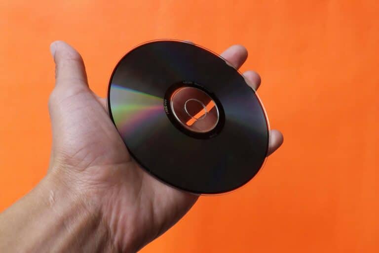 El Compact Disc cumple 43 años: de la revolución digital a su inesperado renacer