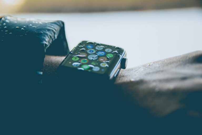 Nueva portada 1 La UE matiza su norma de baterías y abre la puerta a excepciones en los smartwatches